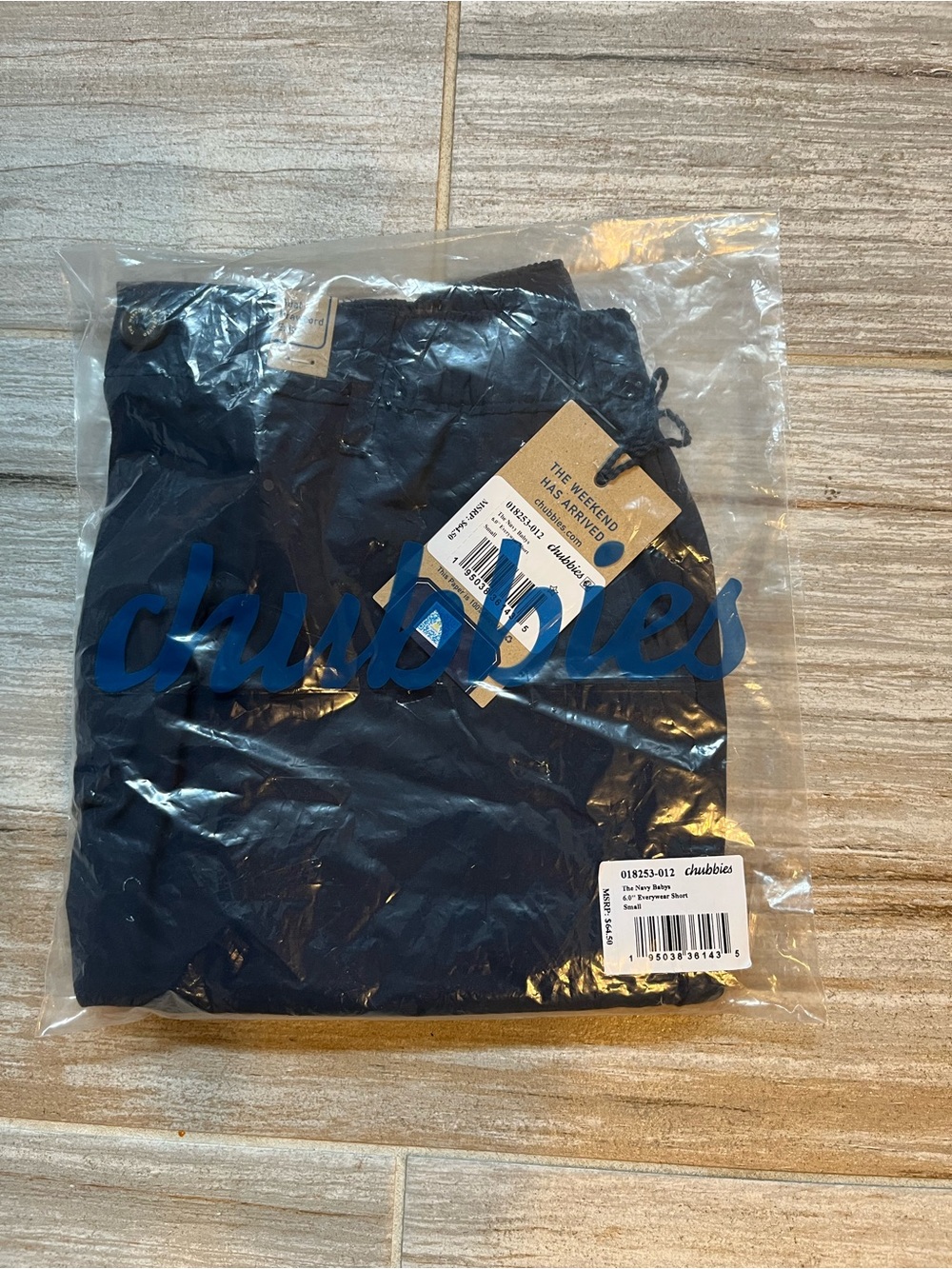 chubbies Navy 6.0" Everywear Short - Small NWT